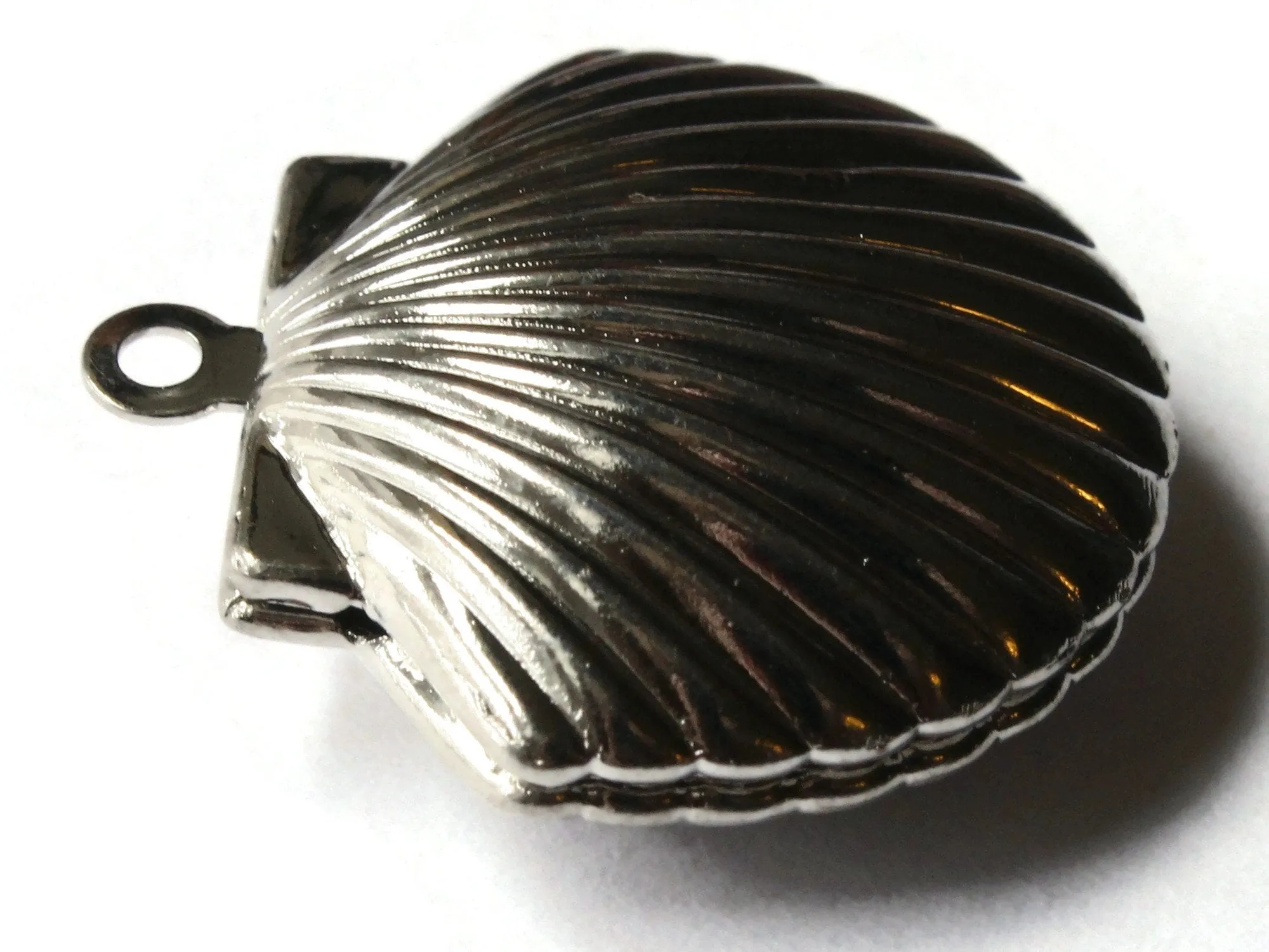 24mm Shell Shaped Locket Silver Tone Locket Charms