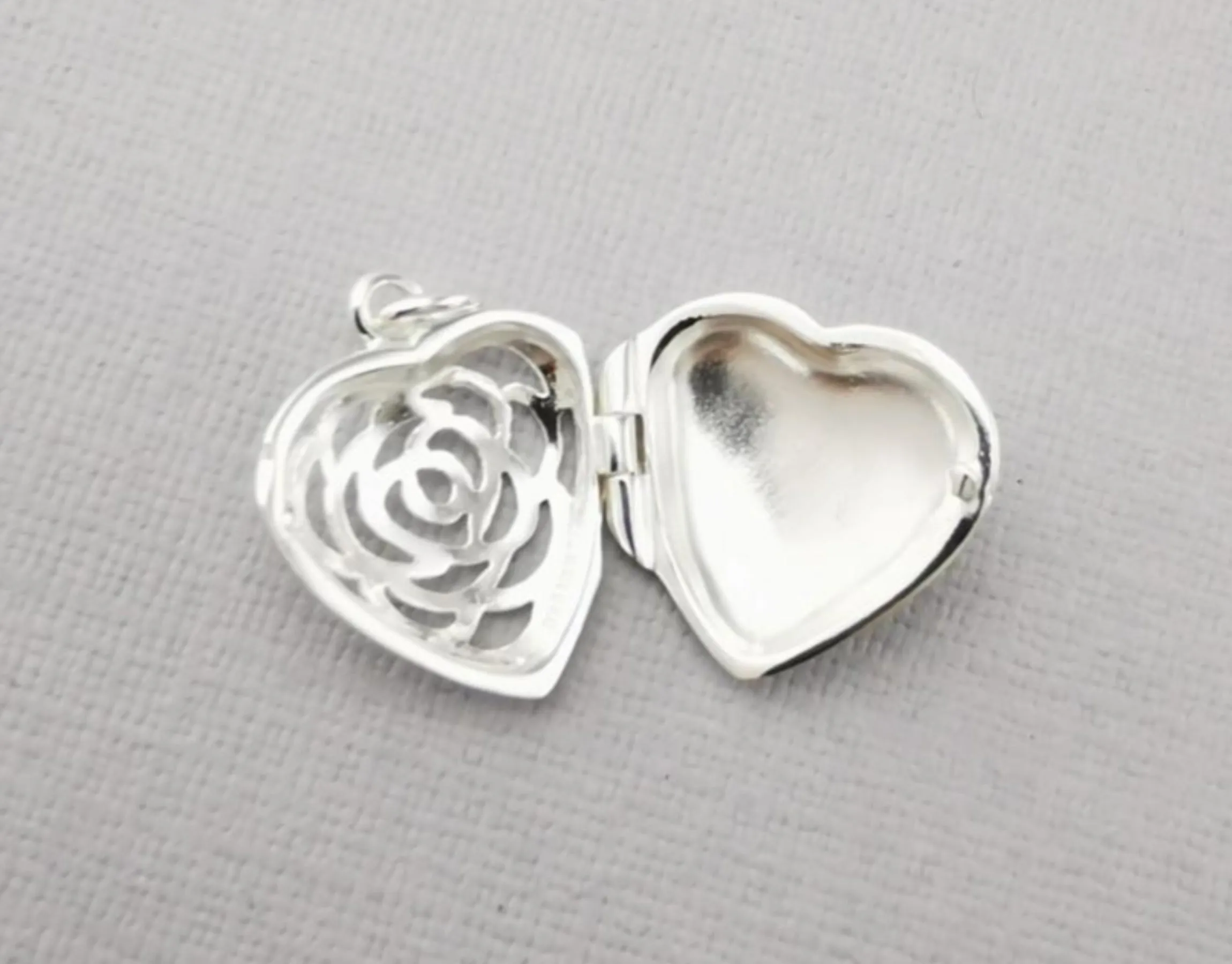925 Sterling Silver Filigree Flower Heart Locket Pendant