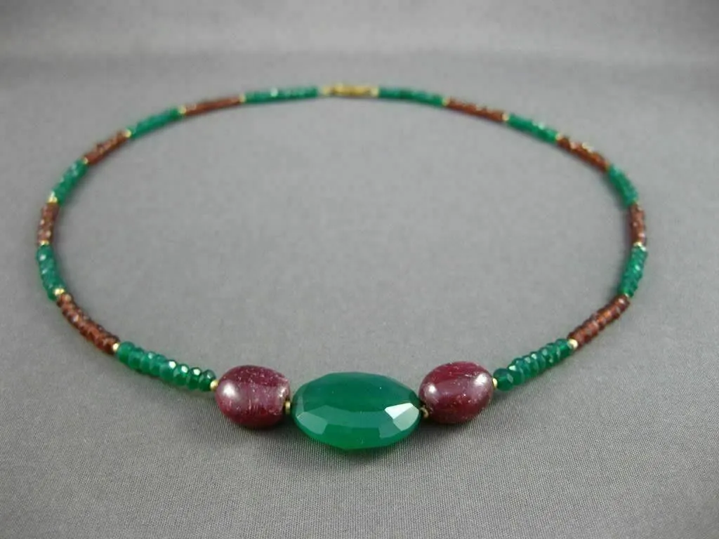 ANTIQUE LARGE GREEN ONYX & GARNET 14KT YELLOW GOLD OVAL & ROUND NECKLACE #20127