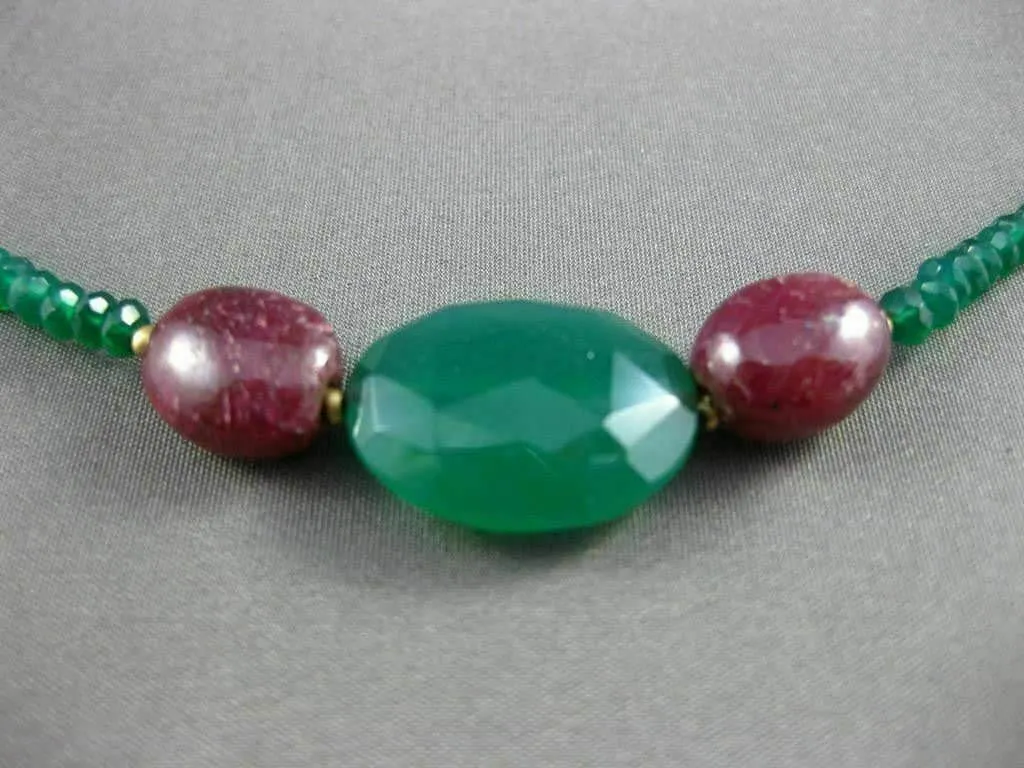ANTIQUE LARGE GREEN ONYX & GARNET 14KT YELLOW GOLD OVAL & ROUND NECKLACE #20127