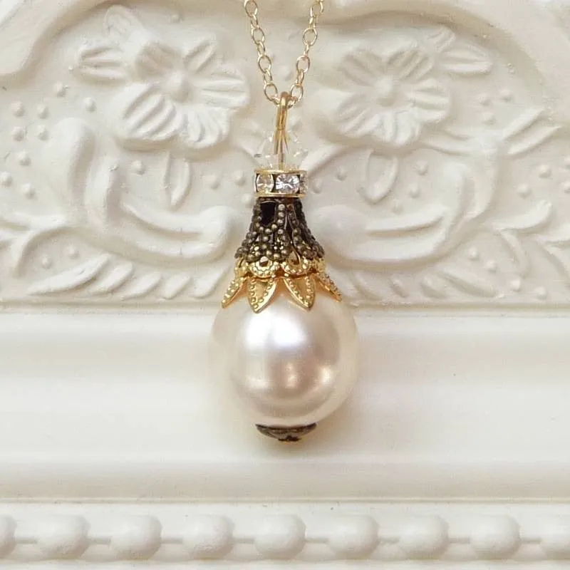 Filigree And Pearl Pendant Necklace