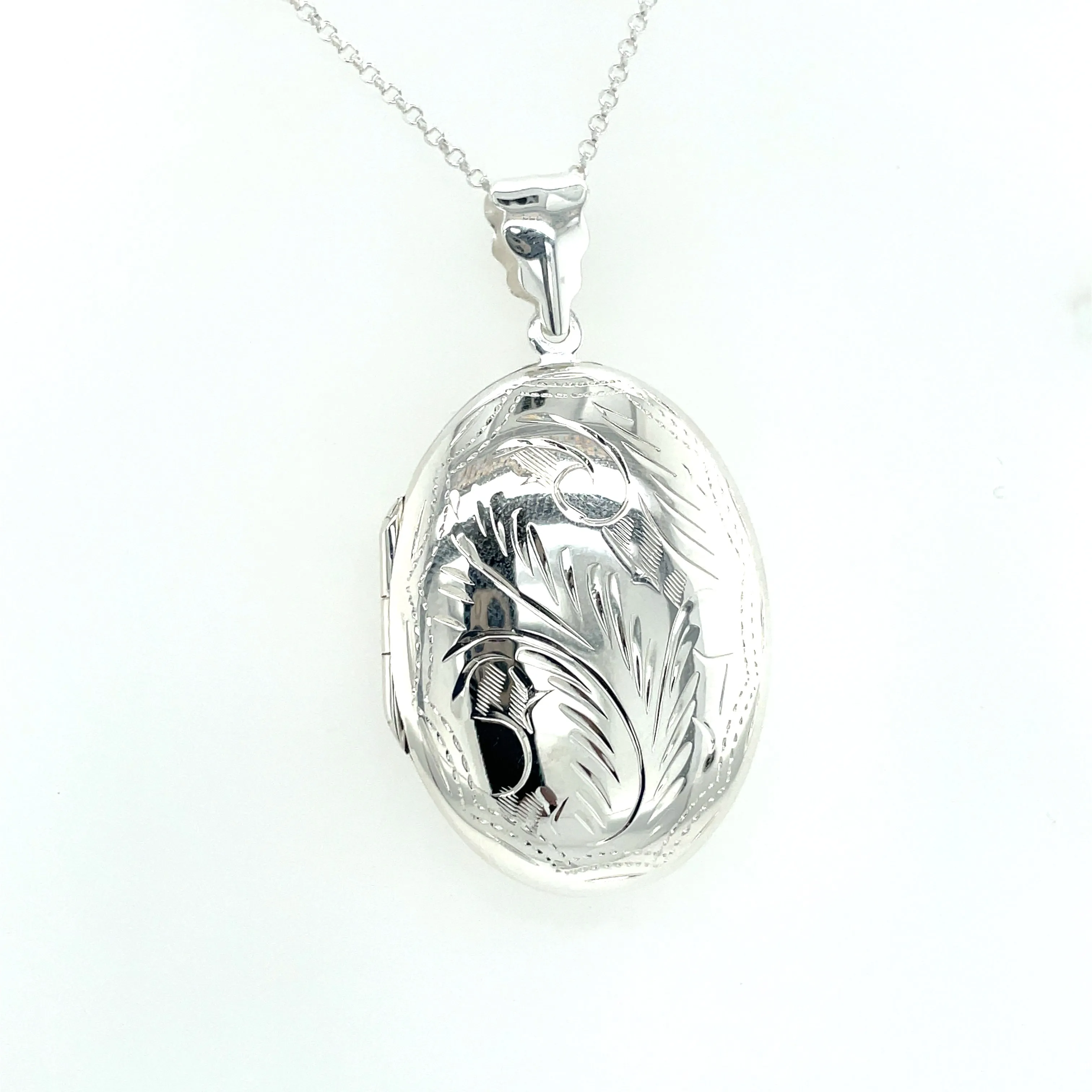 Sterling Silver Large Oval Detailed Locket
